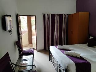 3 olives mandrem goa
