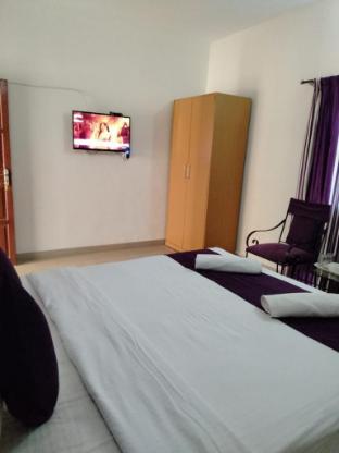 3 olives mandrem goa