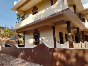 3 olives mandrem goa