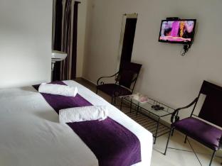 3 olives mandrem goa
