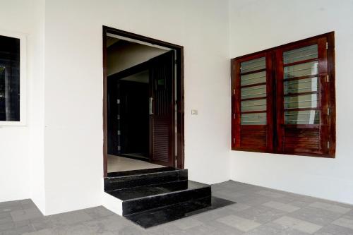 super collection o thiruvananthapuram central railway station formerly varah residency