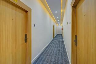 super townhouse oak banjara hills hyderabad