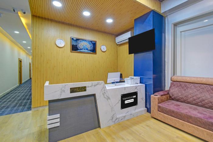 super townhouse oak banjara hills hyderabad