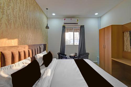super townhouse oak banjara hills hyderabad