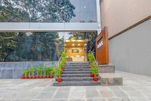 super townhouse oak banjara hills hyderabad
