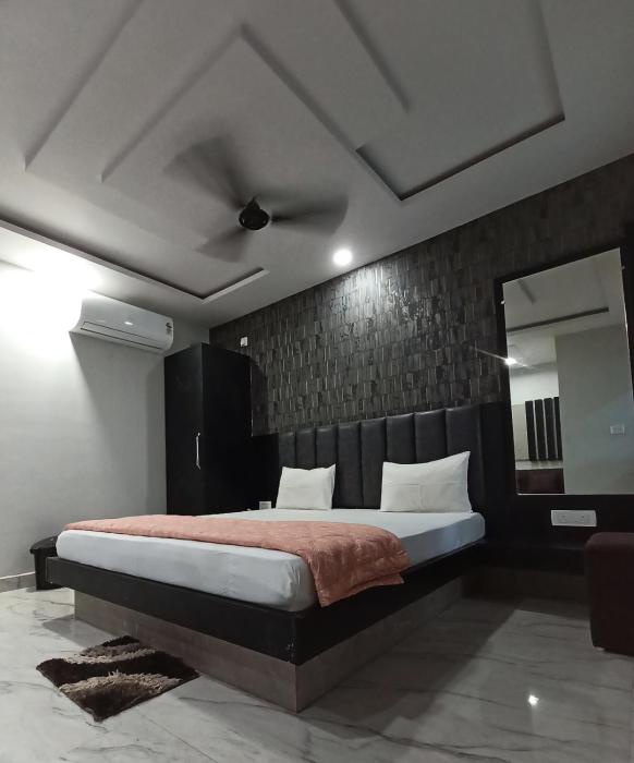shree radhe palace