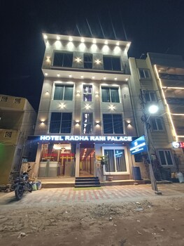 hotel radha rani palace