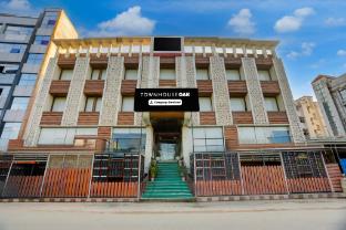 townhouse oak amity university patna formerly the golden crown