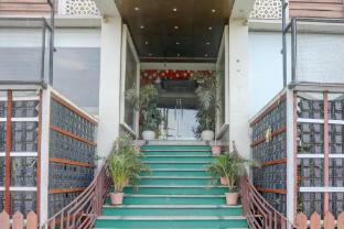 townhouse oak amity university patna formerly the golden crown