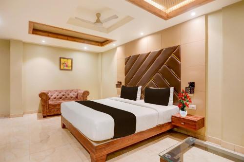 townhouse oak amity university patna formerly the golden crown