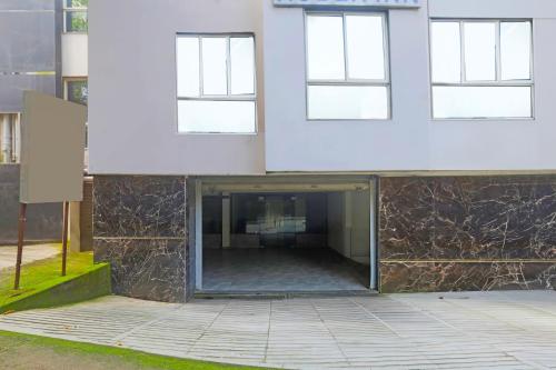 super townhouse oak city centre dhanbad formerly hotel kuber inn