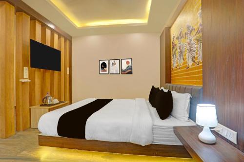 super townhouse oak city centre dhanbad formerly hotel kuber inn