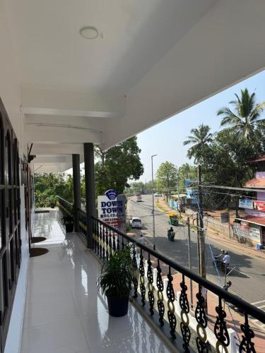 Down Town Holidays,,4 star