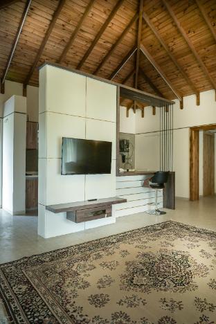 stayguru luxury villa