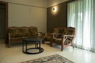 stayguru luxury villa