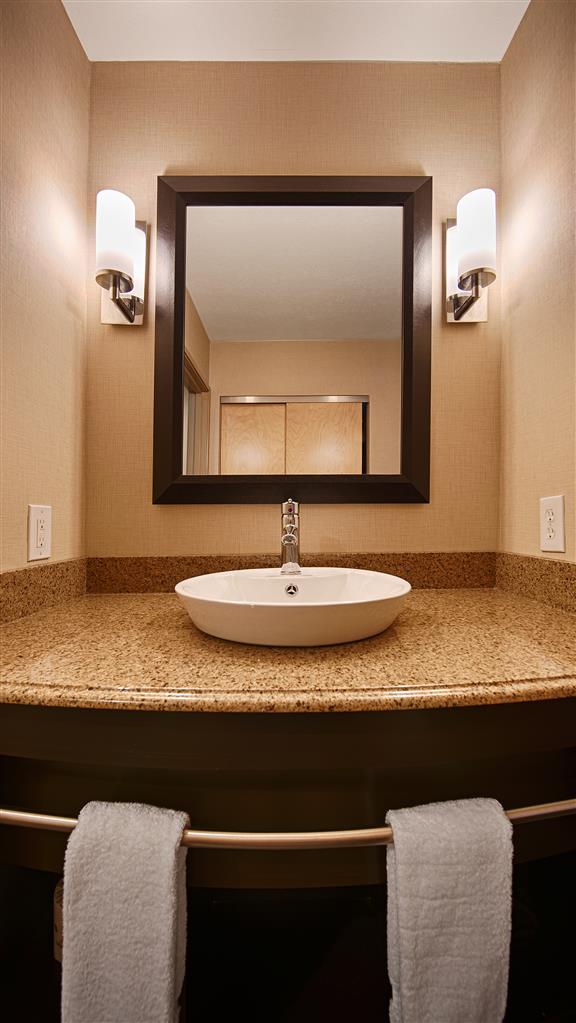 sonesta essential indianapolis airport