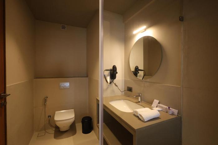 ayati resort and spa
