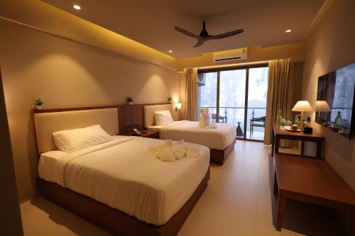 ayati resort and spa