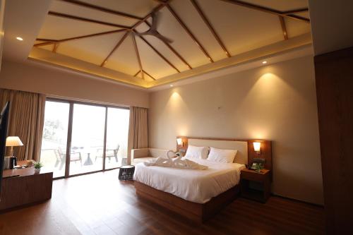 ayati resort and spa