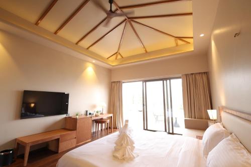 ayati resort and spa