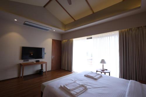 ayati resort and spa