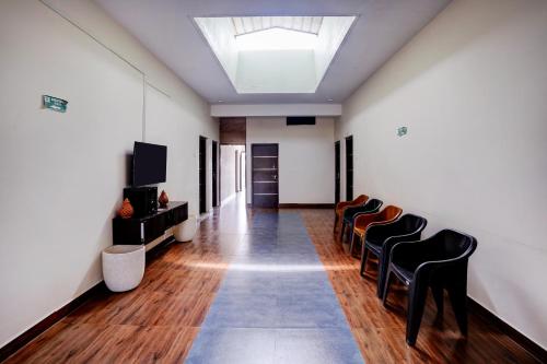 Collection O Sunset Point Pb Road Dharwad Formerly Crystal Resort,,3 star