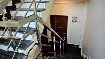 Bholashankara Vasavi Annapurna Satram,,2 star