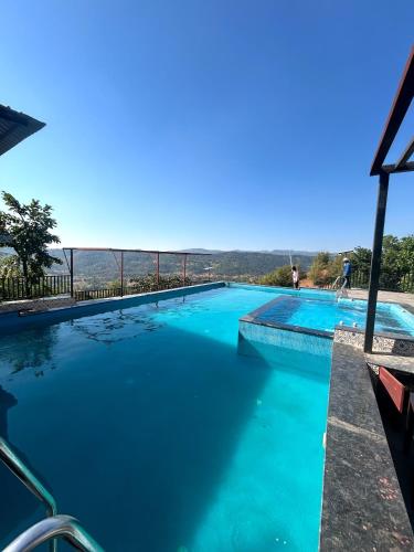 vandhaara luxury stays