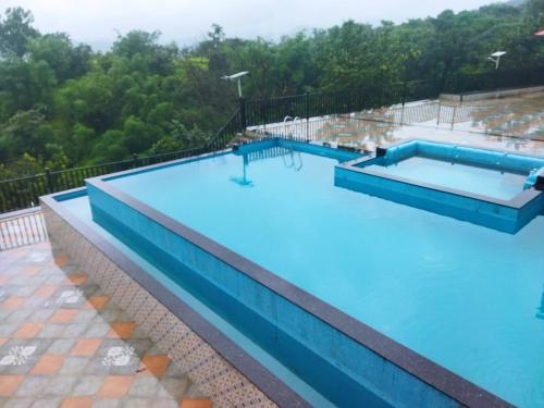 vandhaara luxury stays