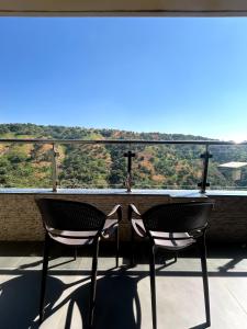 vandhaara luxury stays