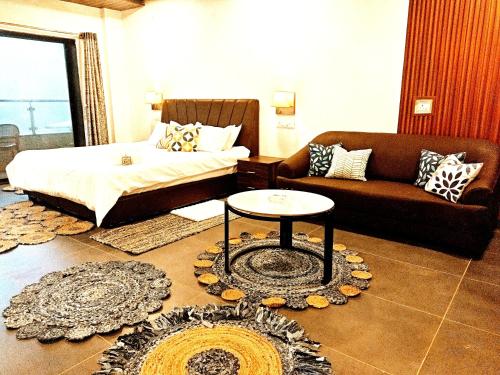 vandhaara luxury stays