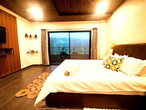vandhaara luxury stays