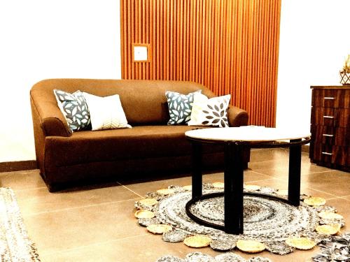 vandhaara luxury stays