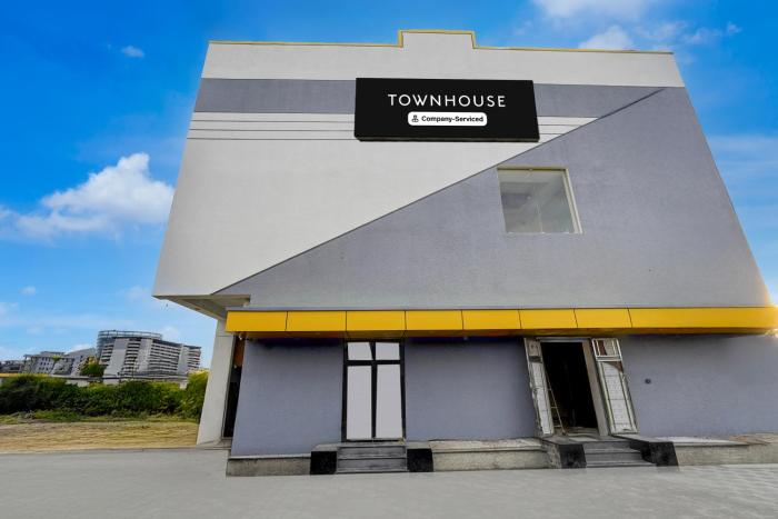 townhouse guduvancheri junction formerly zafe commercial