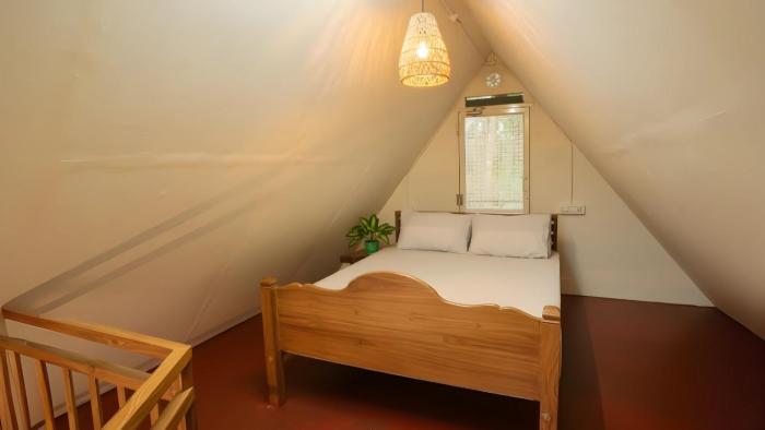 tapovana hillside retreat