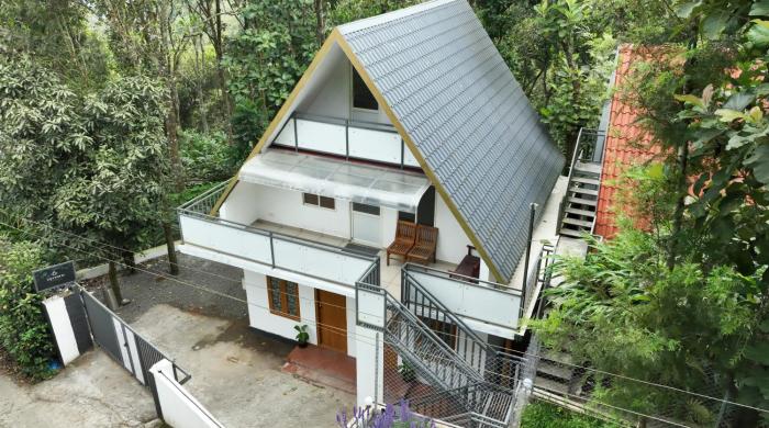 tapovana hillside retreat