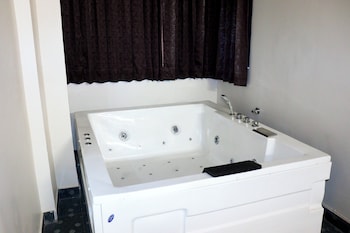 abharam retreats