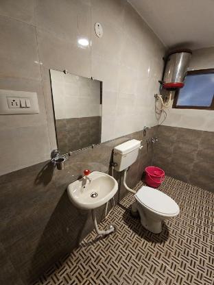 July 17 Residency,,5 star