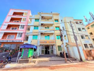 hotel golden wave puri near sea beach