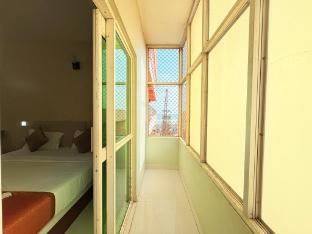 hotel golden wave puri near sea beach