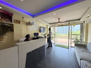 Hotel Golden Wave Puri Near Sea Beach,,3 star