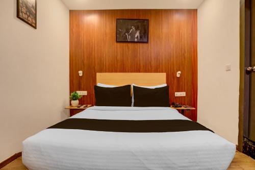 Super Townhouse Mumfordganj Fountain Crossing Formerly Aps Inn,,4 star