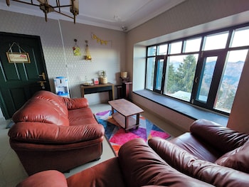 The Himalayan Shire,,3 star