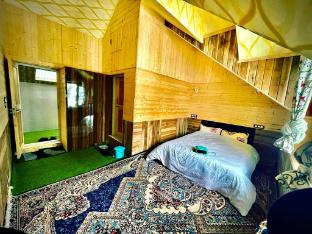 the riverside lodge gulmarg jammu and kashmir