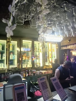 Hotel Crown Plaza,,3 star