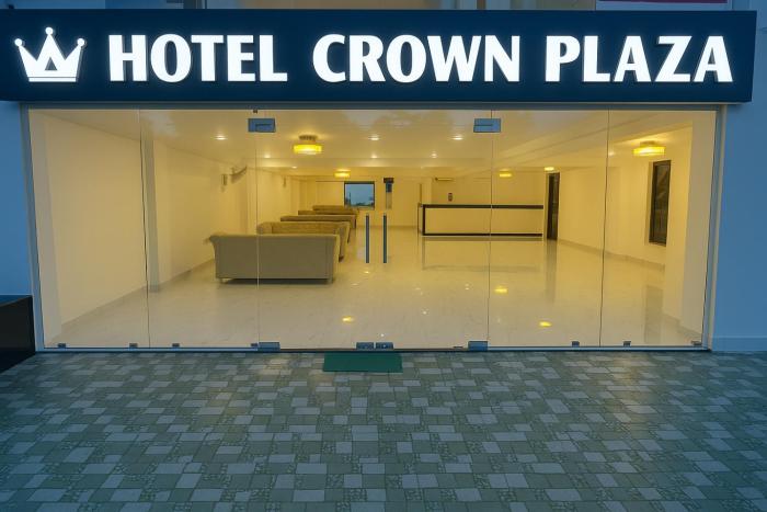 hotel crown plaza