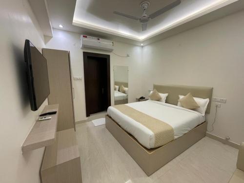 hotel crown plaza