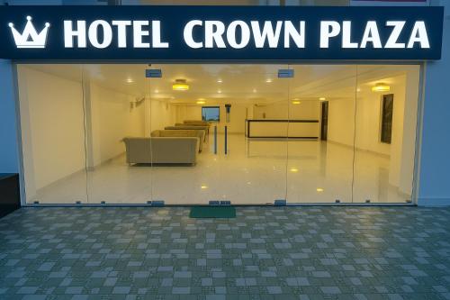 hotel crown plaza