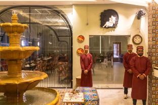 hotel indraprastha luxuria