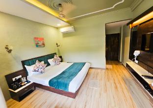 hotel indraprastha luxuria